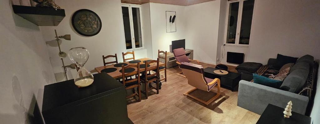 Posezení v ubytování Gite 3 chambres chambres, calme et bien placé