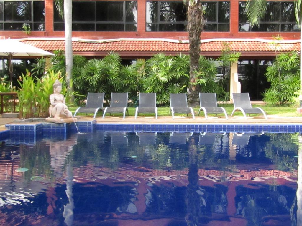 Nova Park Hotel Pattaya - Resim 38