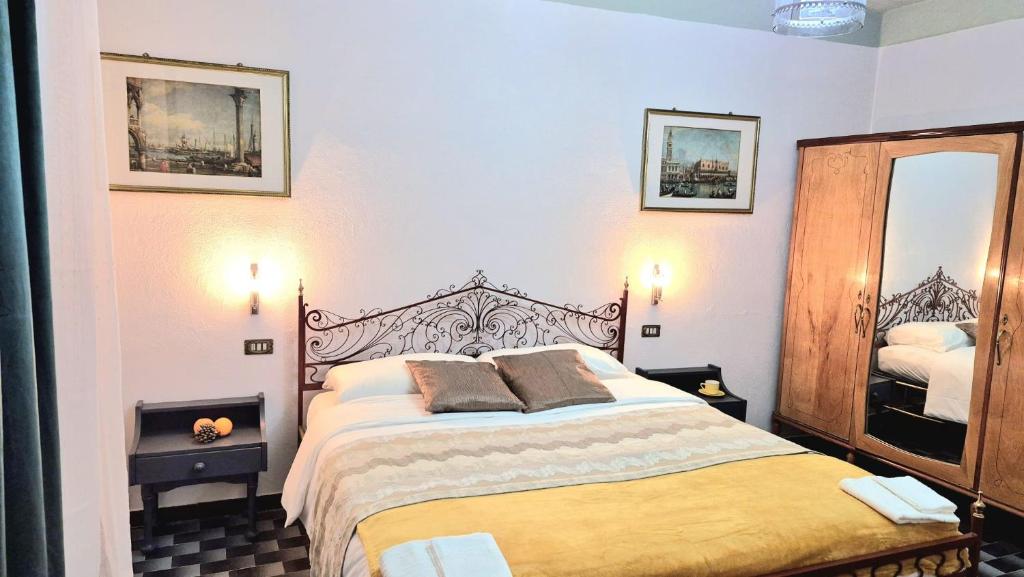 Ένα ή περισσότερα κρεβάτια σε δωμάτιο στο Villa Due Cieli 4