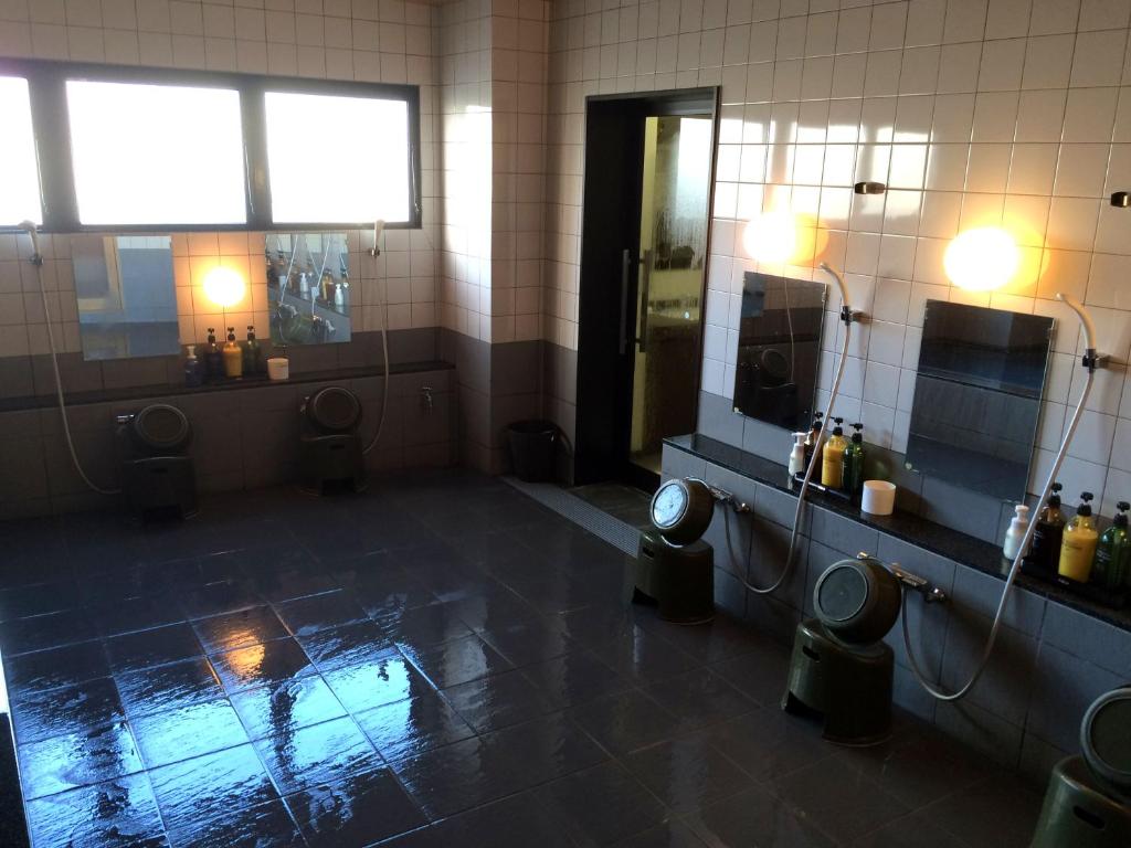 Kuchyň nebo kuchyňský kout v ubytování Hotel Crown Hills Takaoka
