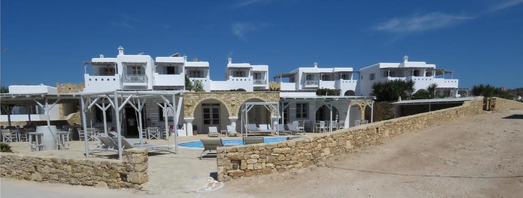 Home  Paradise Resort Hotel in Koufonisi Cyclades - Greece