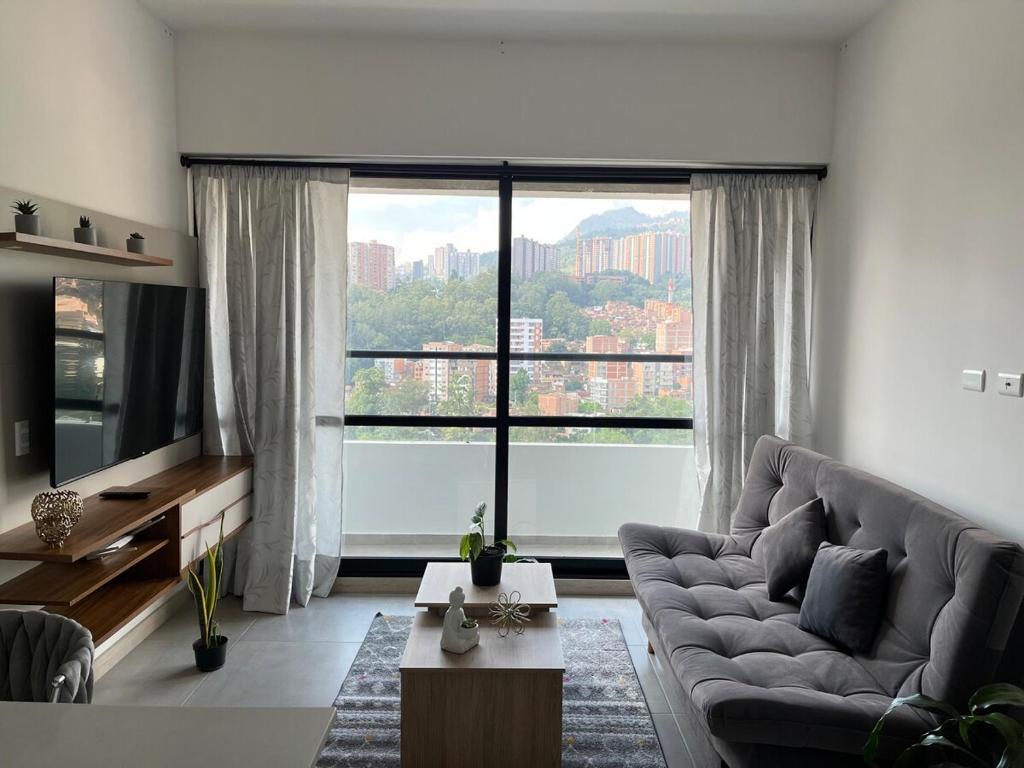 Μια τηλεόραση ή/και κέντρο ψυχαγωγίας στο Premium Apartment with View in Bello