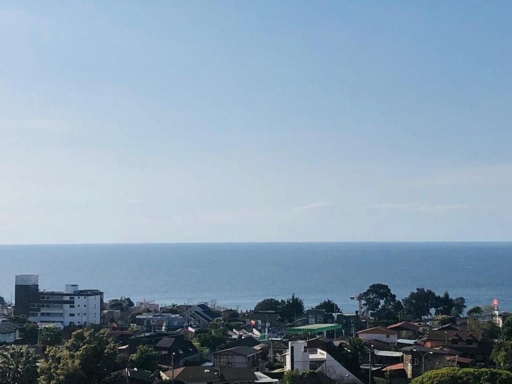 - Vistas a la ciudad y al océano en Descanso y Comodidad absoluta en el mejor sector, en Concón
