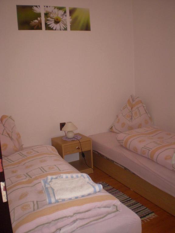 Postel nebo postele na pokoji v ubytování Chalupa Tourov