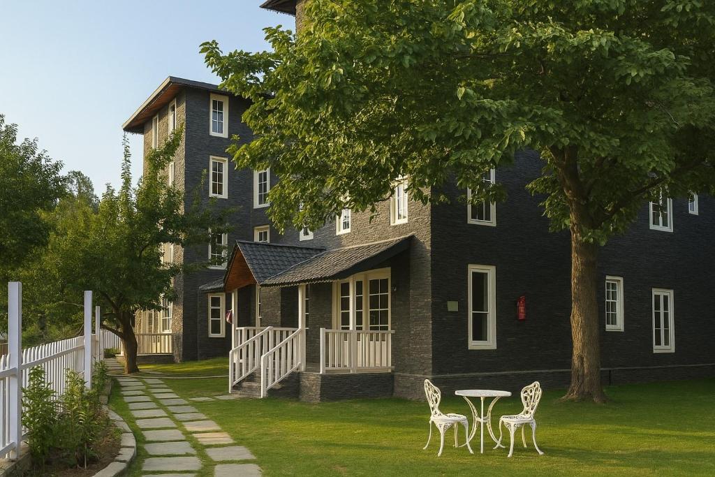 Το κτήριο όπου στεγάζεται  το θέρετρο