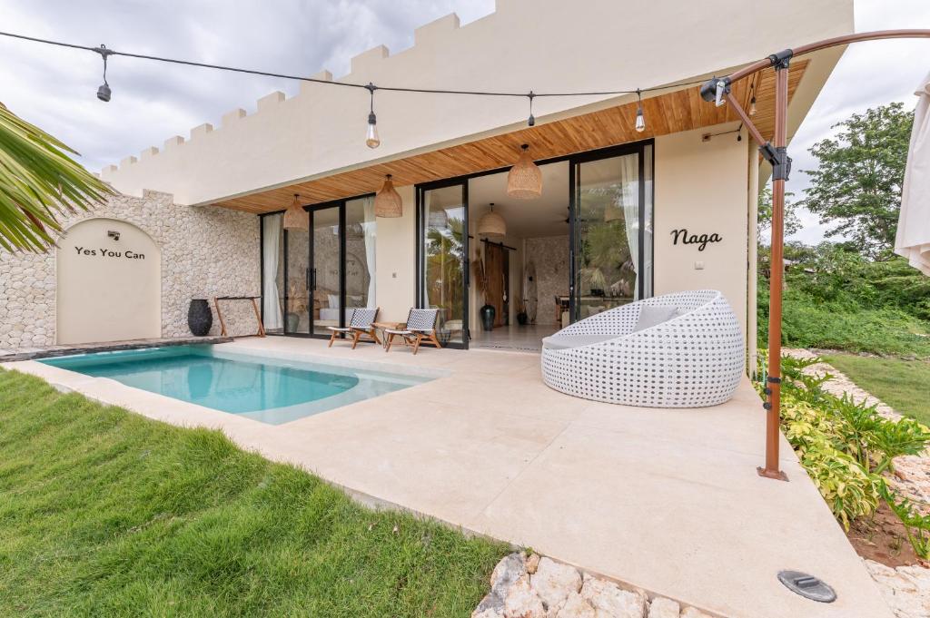 Bazén v ubytování The Castle Villas - Naga nebo v jeho okolí