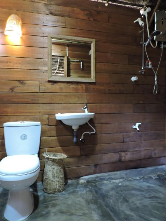 Cinnabar Resort - 19