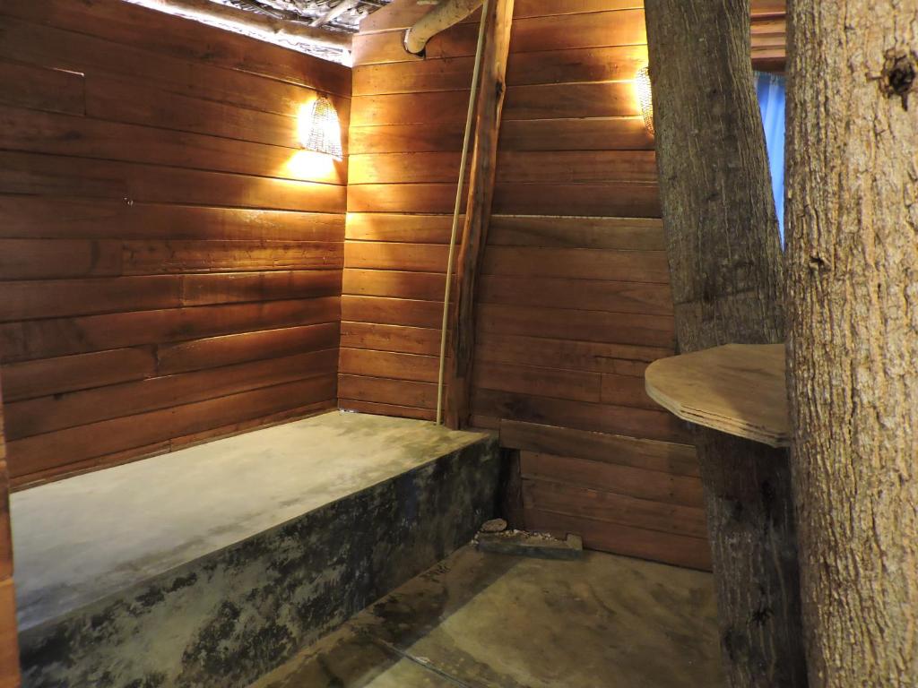 Cinnabar Resort - 18