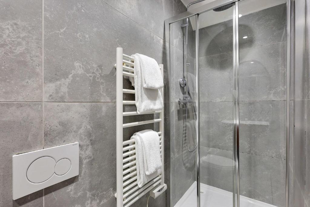 Elegant Apartment - 2BD 6P - Hôtel de Ville