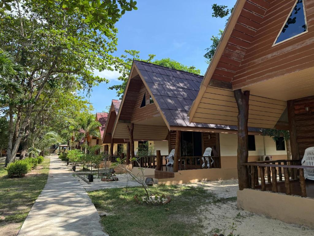 Season Bungalow - 19