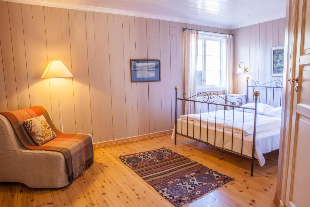 Postel nebo postele na pokoji v ubytování Kleivstua Hotel near Krokskogen