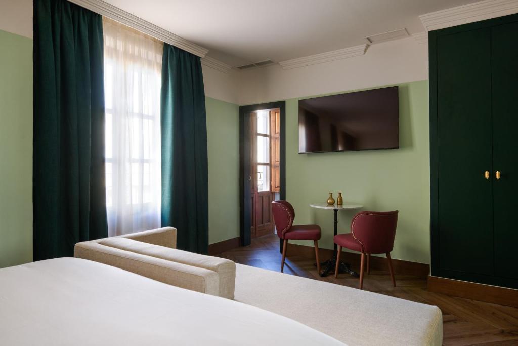 Honest Granada Hotel - 7