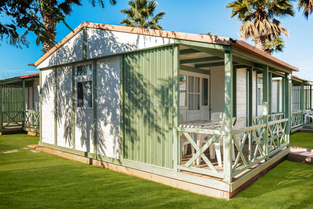 Creixell Camping & Family Resort - Bungalow Familial