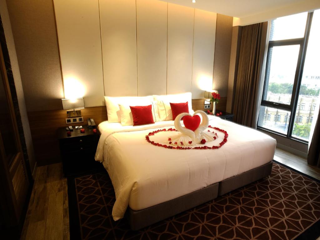 Ayathorn Bangkok - 3