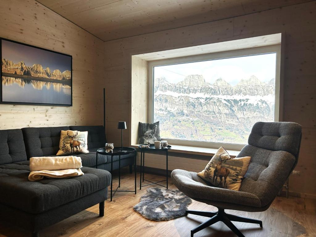 Un lugar para sentarse en Chalet Waldhüsli - CharmingStay