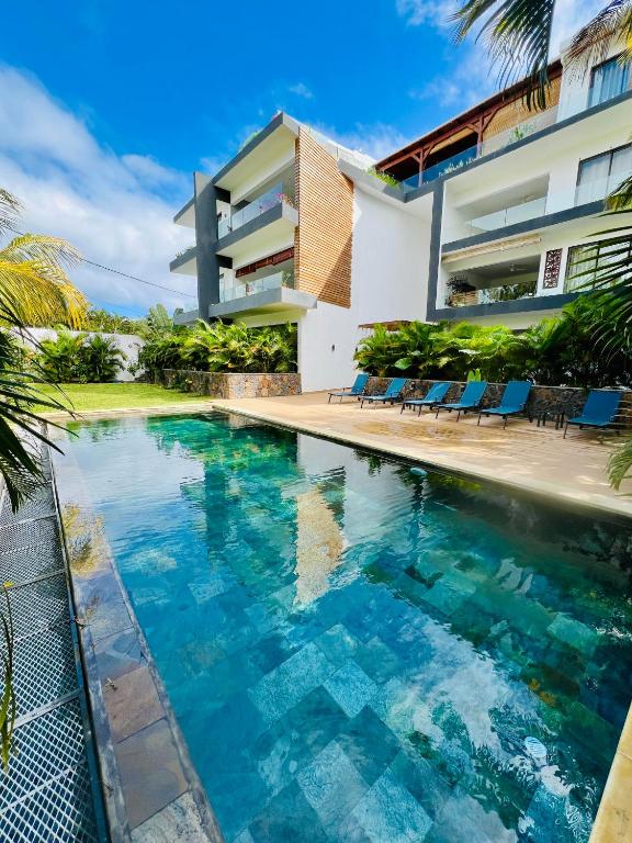 Penthouse 4 suites terrasse 150m2 proche plage