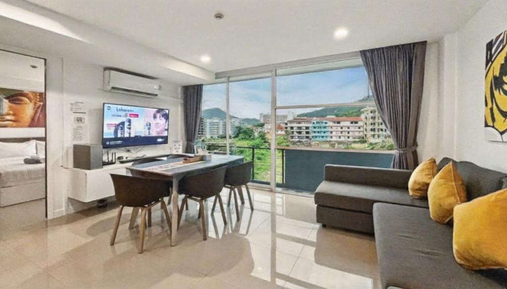 امکانات Kris - Modern Spacious 2 Bedrooms Condo with Pool - تصویر ۴