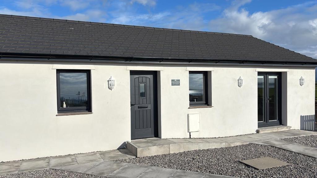 Το κτήριο όπου στεγάζεται  η παραθεριστική κατοικία