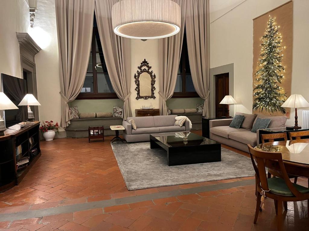 Palazzo Roselli Cecconi Apartments