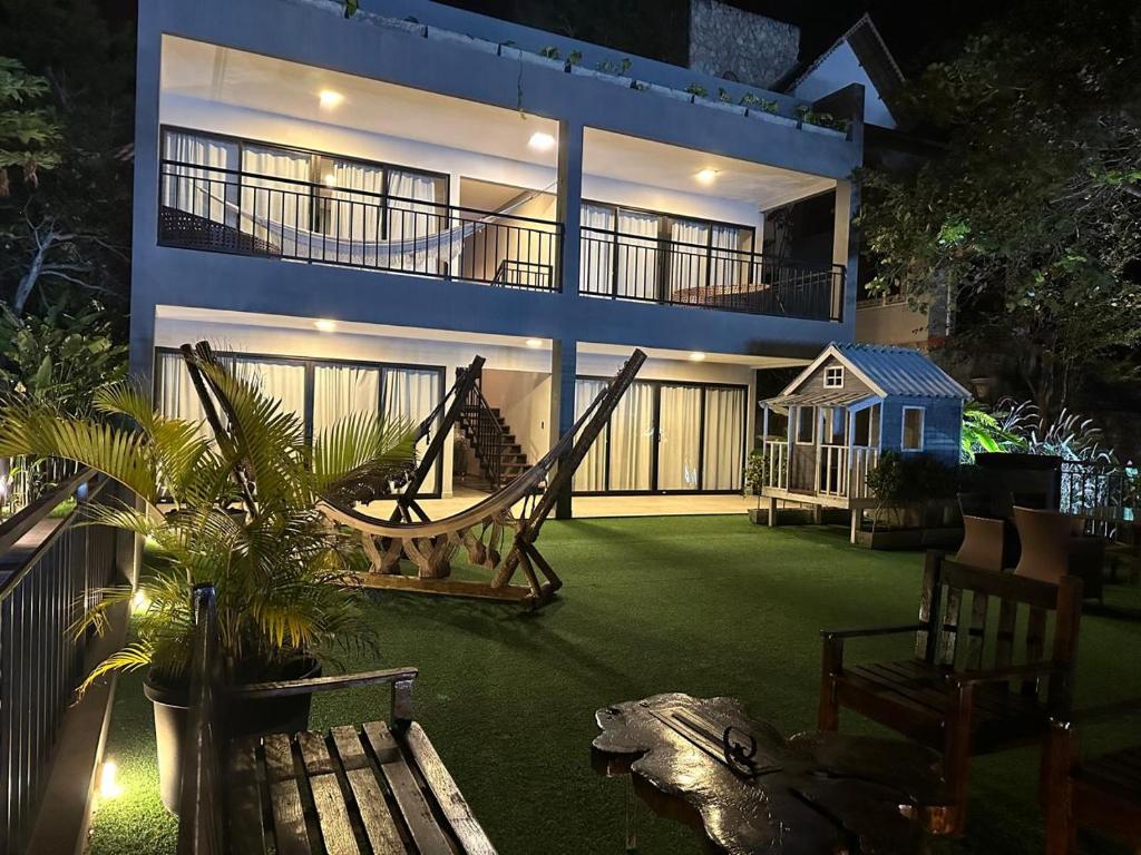 Κήπος έξω από το A CASA DO LAGO - BANANEIRAs