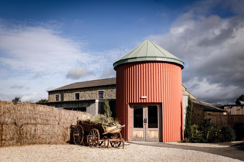 Το κτήριο όπου στεγάζεται  το ξενοδοχείο