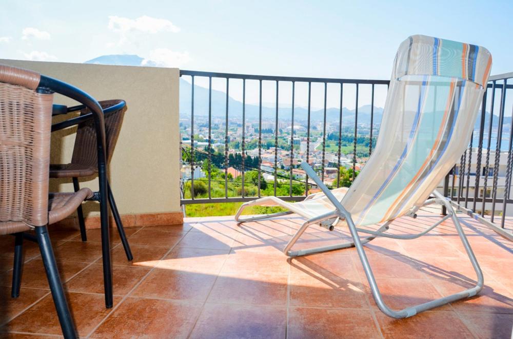 Balkón nebo terasa v ubytování Apartment Sea & Mountain