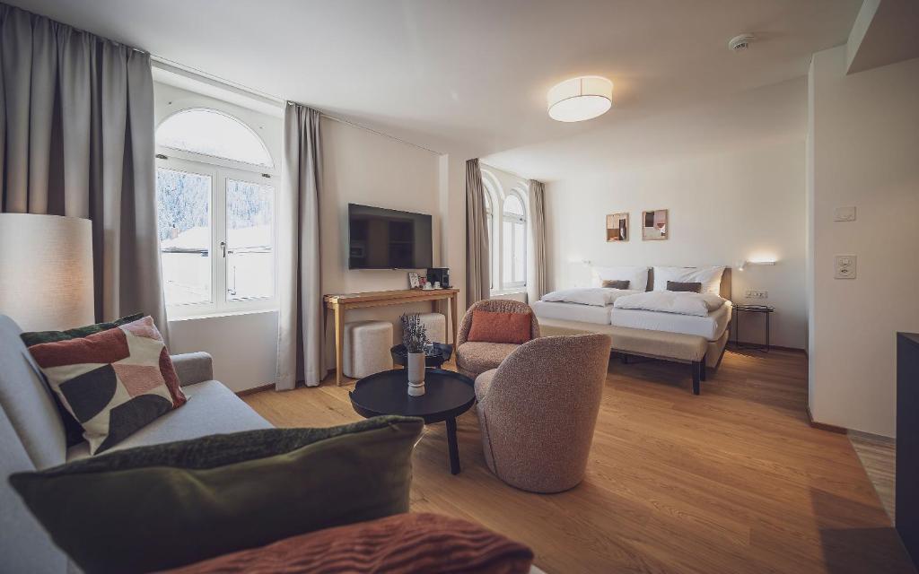 Postel nebo postele na pokoji v ubytování Hotel Joseph's House by Mountain Hotels