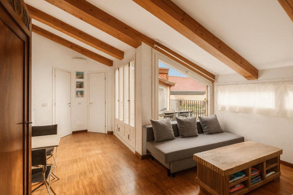 dHomes - Apartments and Rooms - Duomo Delight, terrace