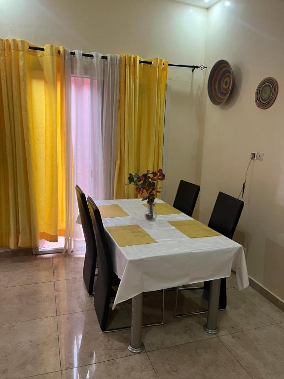 Φωτογραφία από το άλμπουμ του Villa chez Julien σε Rufisque