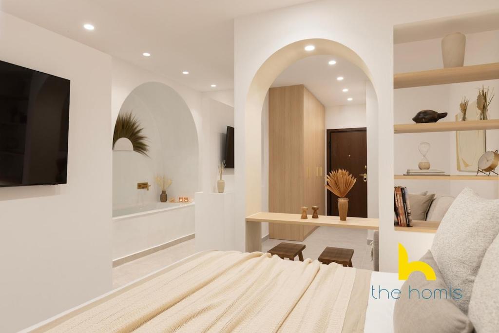 Relaxing Baths & Fireplace Nights Near Acropolis