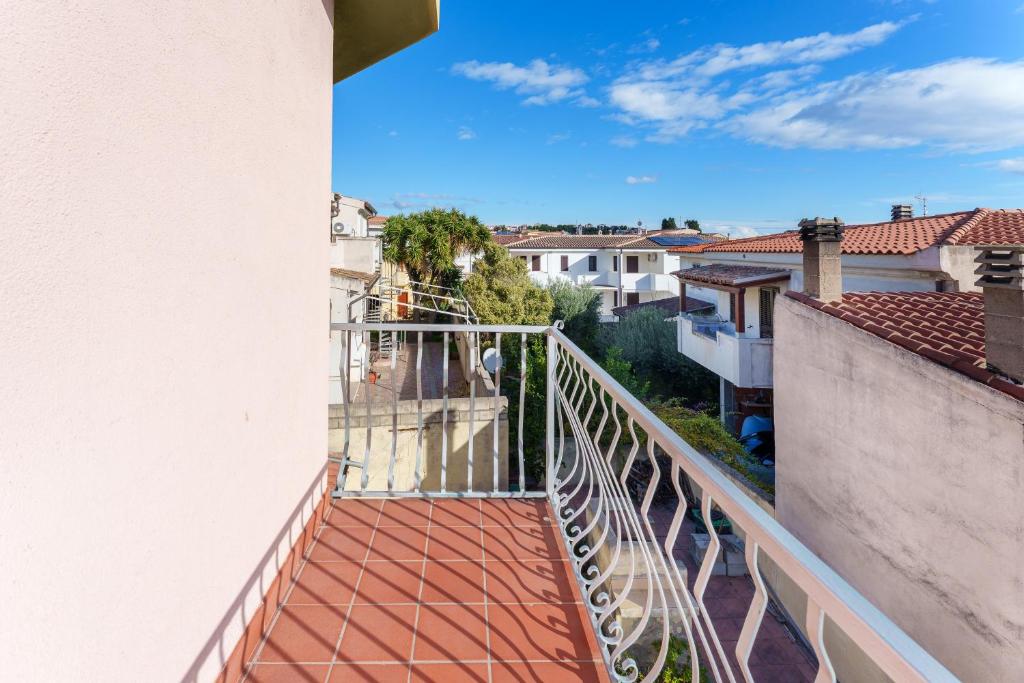 Un balcón o terraza en Appartamento in villa 5 posti letto