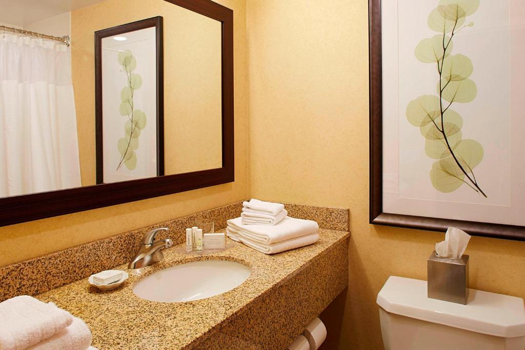 Courtyard by Marriott Ithaca Airport/University - Error