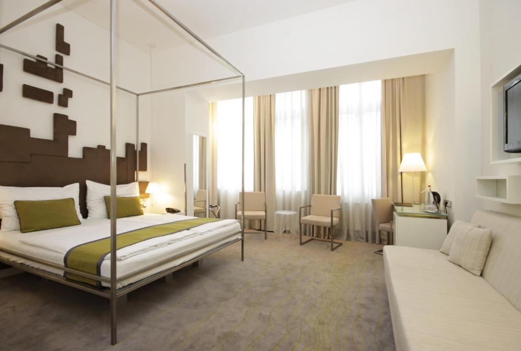 Pure White - Resim 17