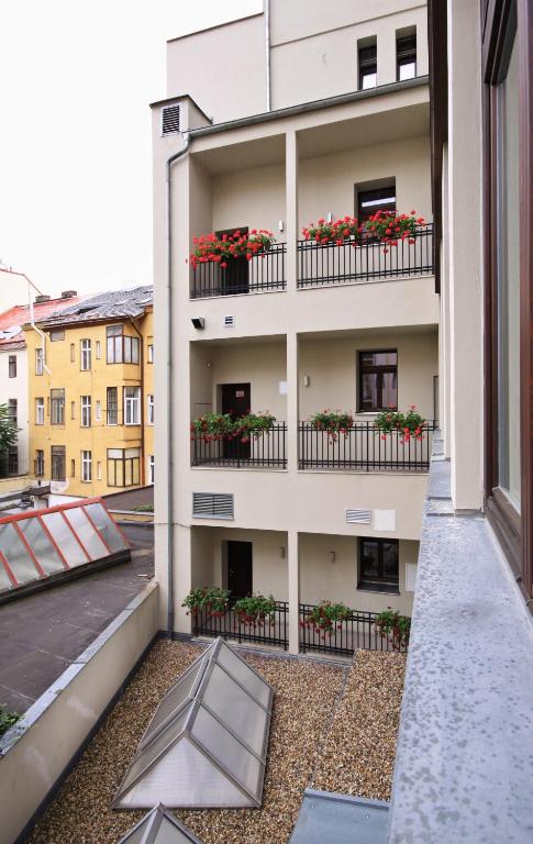 Balkón nebo terasa v ubytování Pure White