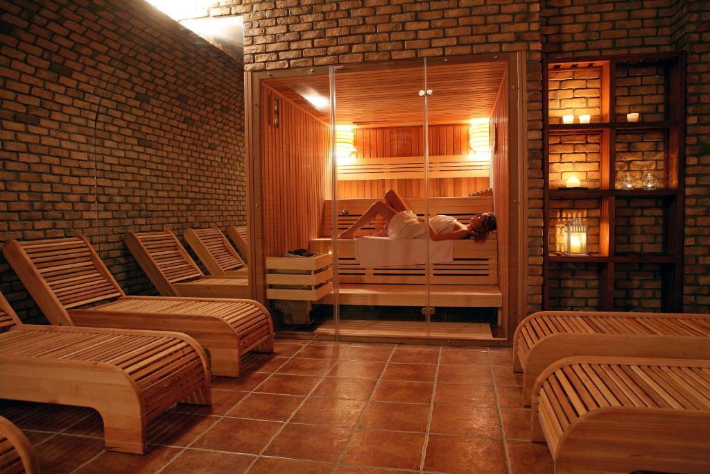Posedenie v ubytovaní Vestil Hotel