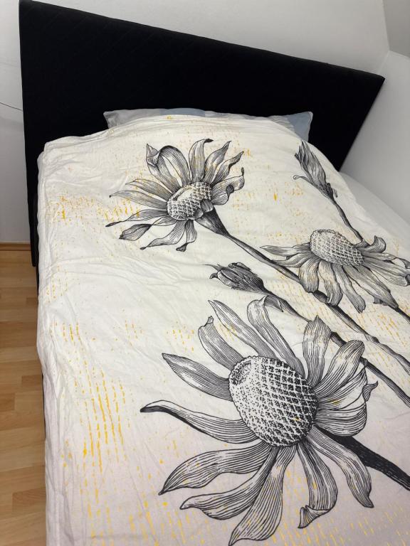 Postel nebo postele na pokoji v ubytování Burg Kapfenberg Exklusiv