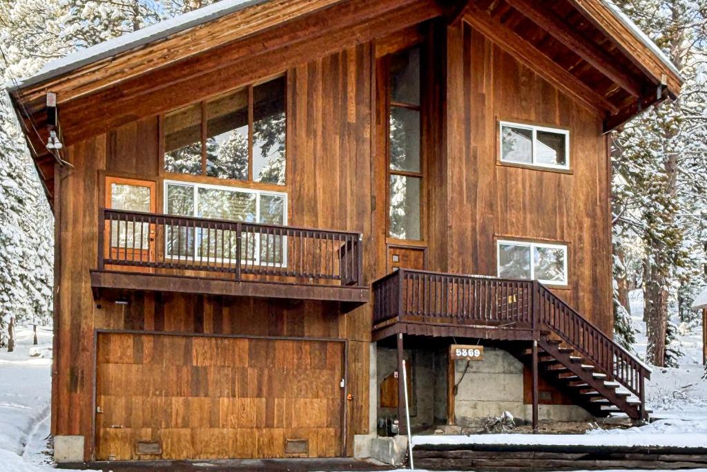 Budova, kde se prázdninový dům nachází