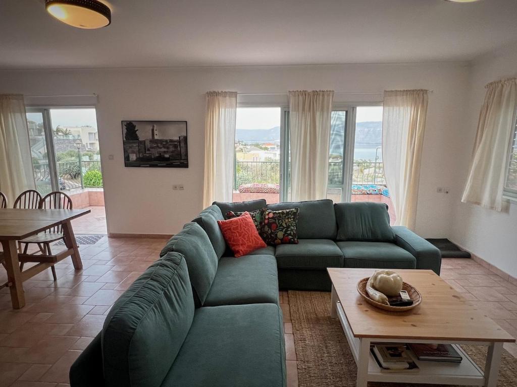 Khu vực ghế ngồi tại Simply Holzer