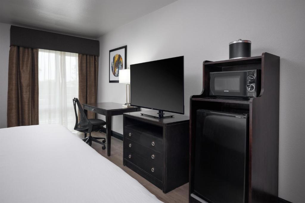 Aiden Austin City Hotel - King Room - Non-Smoking