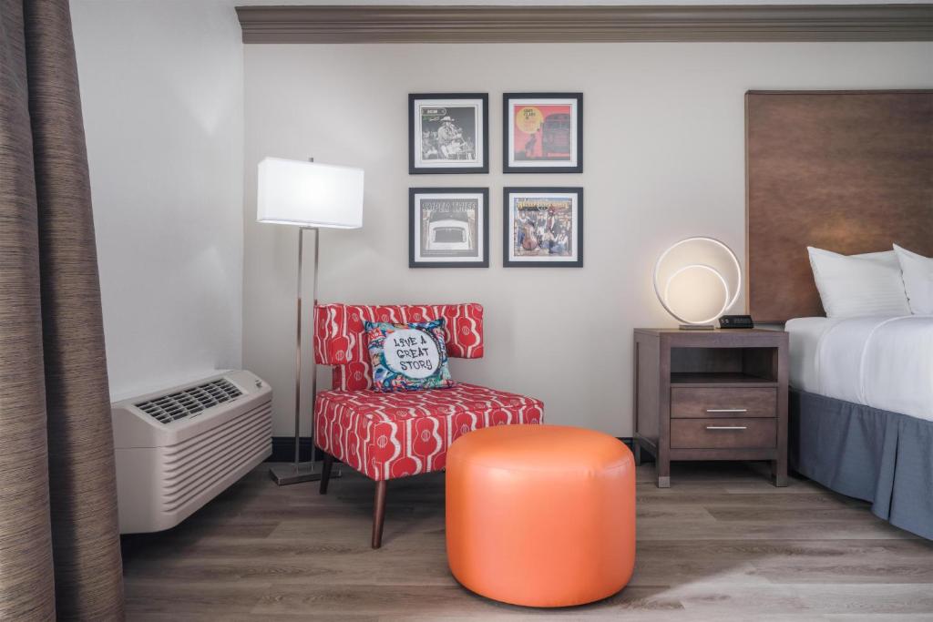 Aiden Austin City Hotel - King Room - Disability Access