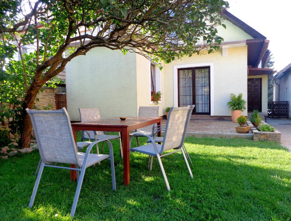 A garden outside Chalupa U Miška