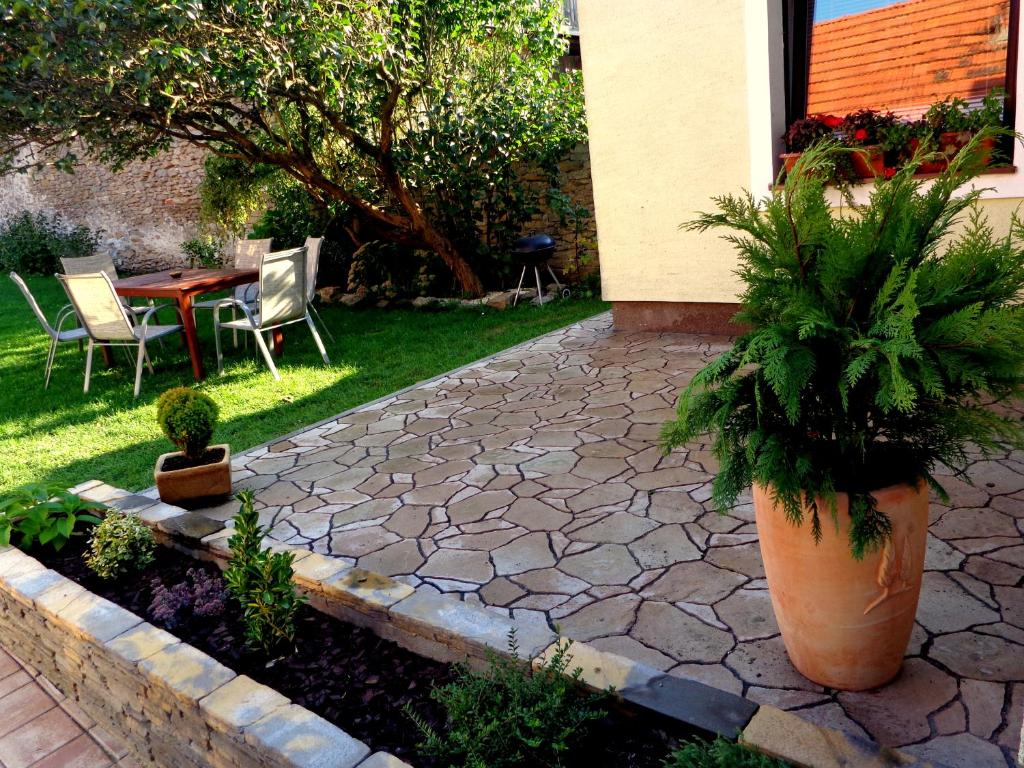 A garden outside Chalupa U Miška