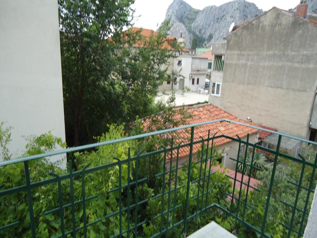Výhľad na hory alebo výhľad na hory priamo z apartmánu