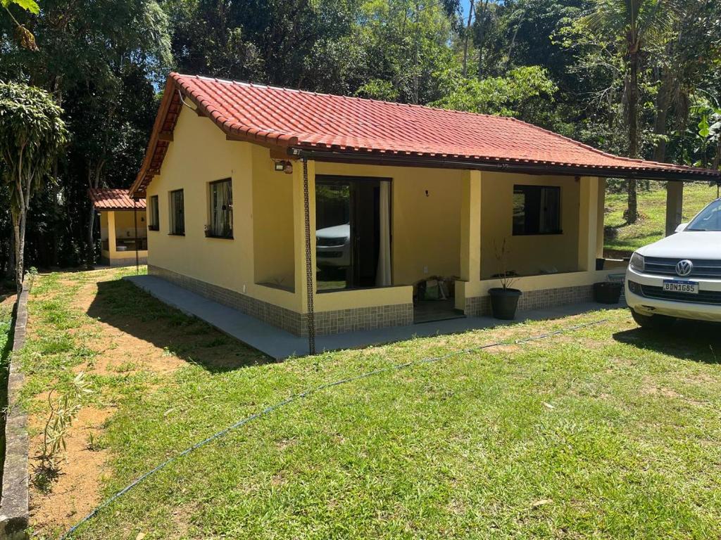 Budova, kde se chata nachází