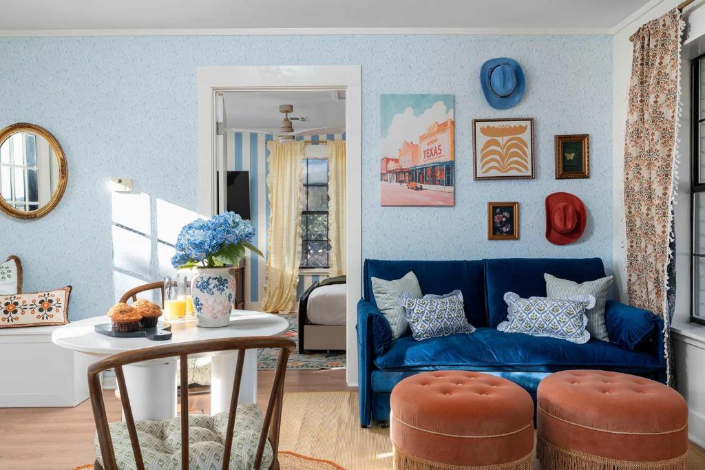 Χώρος καθιστικού στο Cuvee Cottage Hot tub 290 Wine Trail