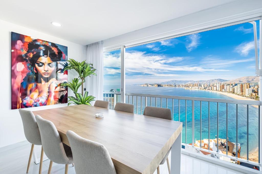 Halcon Deluxe 17-C Apartment Levante Beach