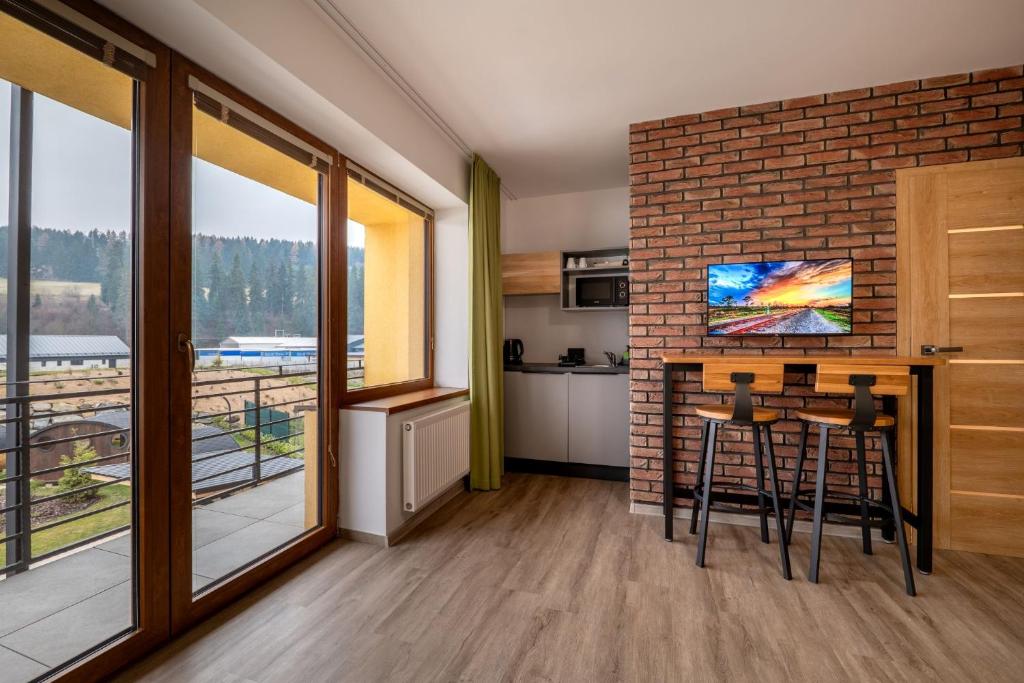 Dovalovec Resort Boutique Wellness and Krivan View - Studio Met Uitzicht Op Het Zwembad