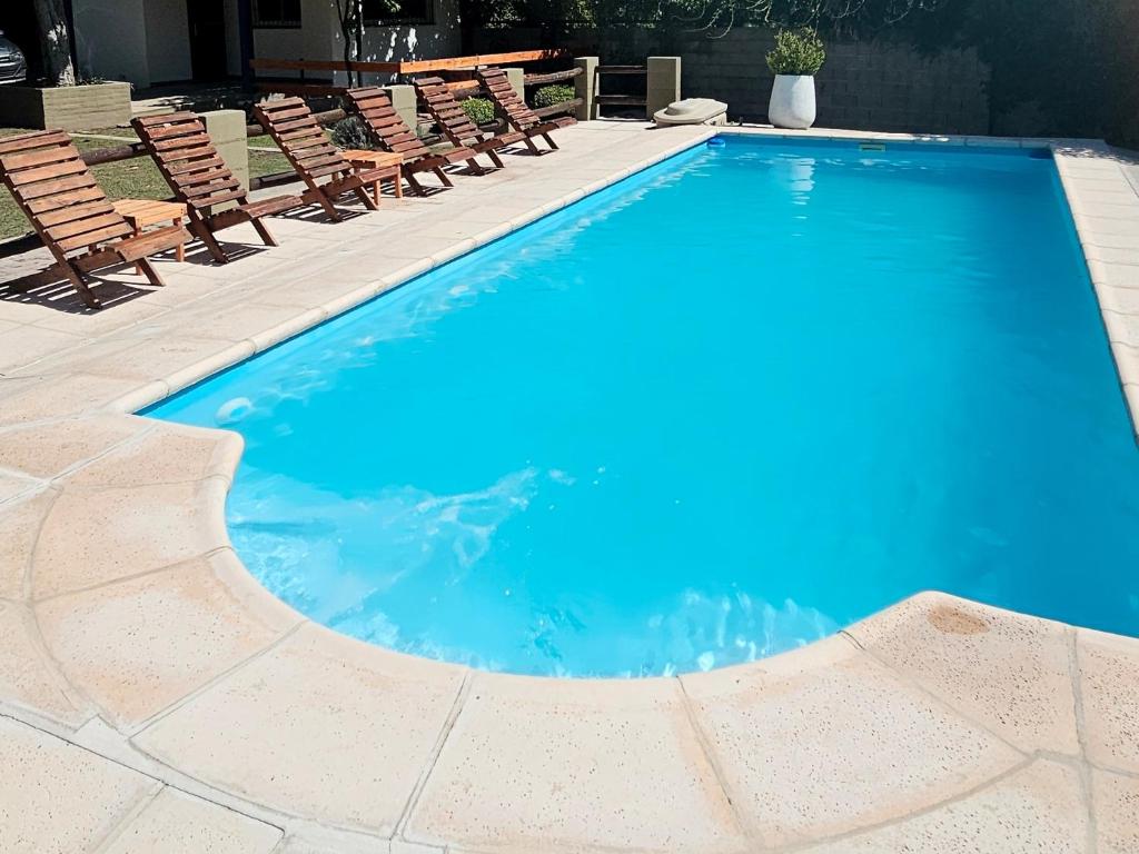 Πισίνα στο ή κοντά στο Cabañas Río