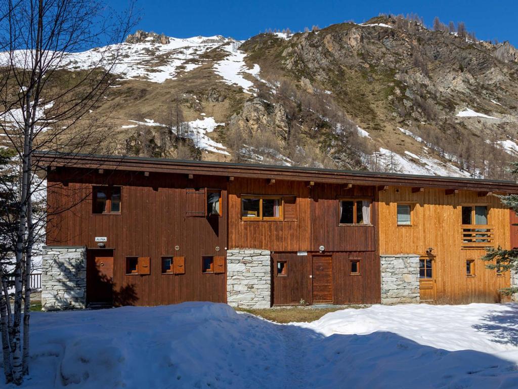 Chalet rustique chaleureux avec cheminée à Val-d'Isère – photo 5