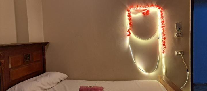 Letto o letti in una camera di Shali Castle Apartment